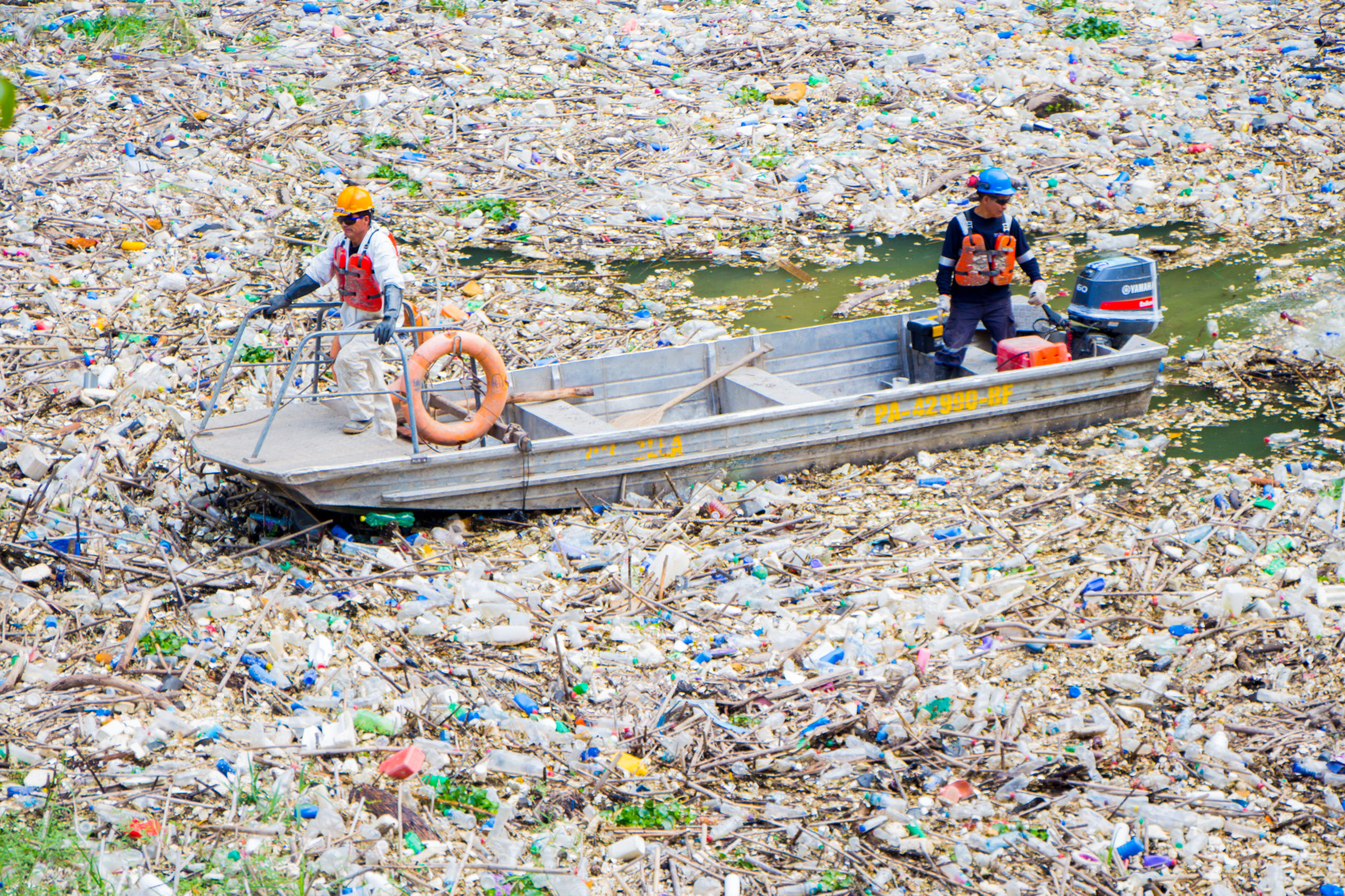 Limpieza y protección del río Huallaga
